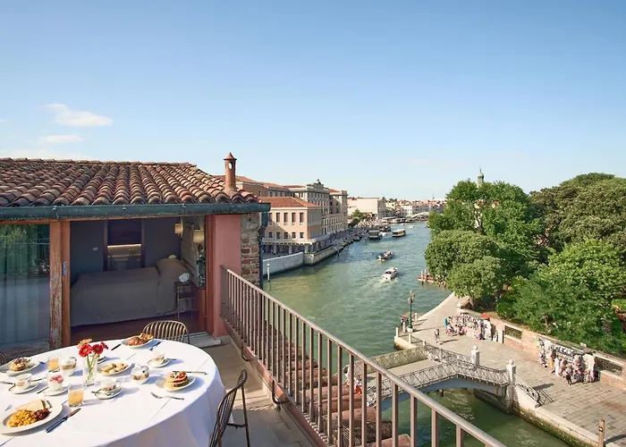 Hotel Santa Chiara